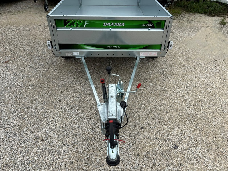 Remorque Erde Daxara 239×4 avec freins, poids total autorisé en charge 1500/1000 kg