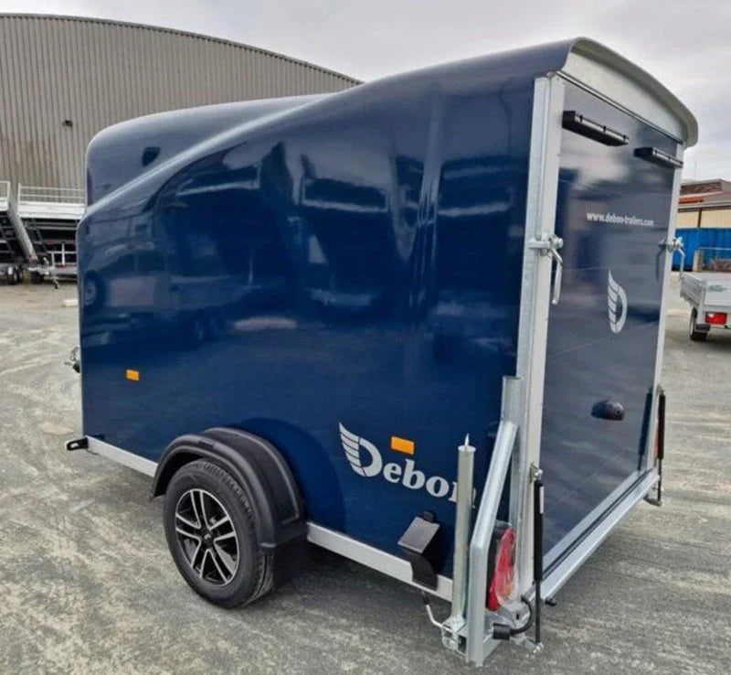 Reboque de carga Pullman Debon 1300 azul com suspensão e porta lateral