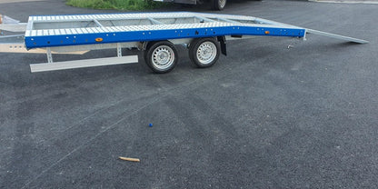 Reboque porta-carros Boro JUPITER 450 x 200 cm 2700 kg de PBT + acessórios de oferta