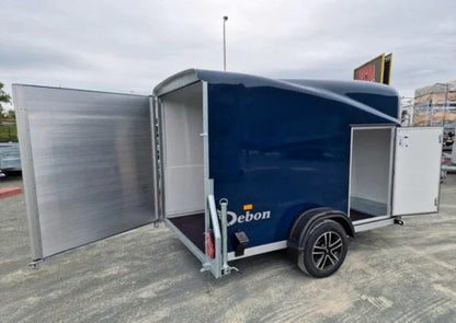 Reboque de carga Pullman Debon 1300 azul com suspensão e porta lateral