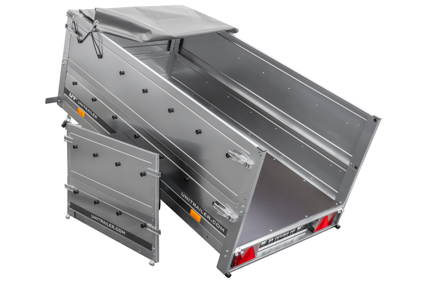 Reboque novo 200x106 com lona plana, extensões de taipais e roda jockey - Garden Trailer 200 KIPP